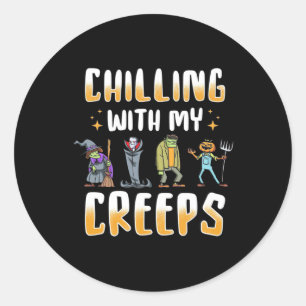 Halloween Chilling mit Creeps Runder Aufkleber