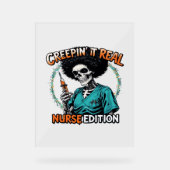Halloween Creepin It Real! Nurse Edition Classic T Acrylschild (Vorderseite)