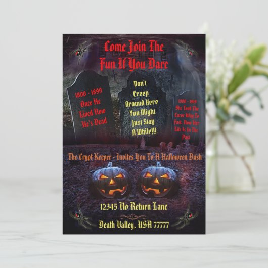 Halloween Crypt Keeper Graveyard Grabstein Bash Einladung (Stehend Vorderseite)