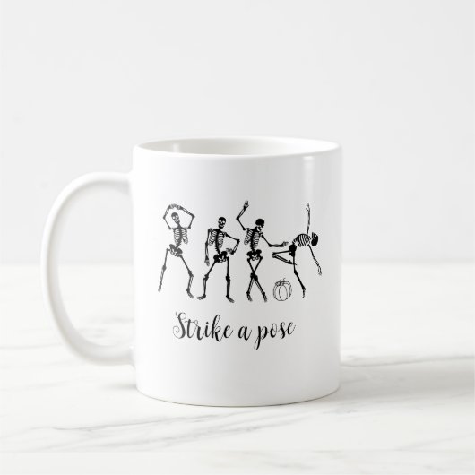 Halloween Dancing Skeleton Anpassen Funny Text Kaffeetasse (Links)