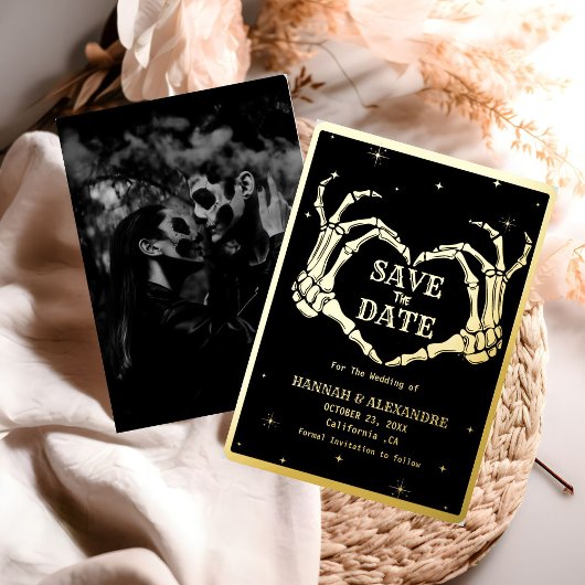 Halloween Dark Moody Gothic Wedding Save the Date Folieneinladung