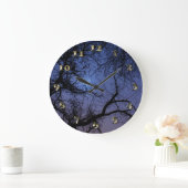 Halloween Design with Spooky Tree and Moon Große Wanduhr (Zuhause)