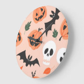 Halloween Doodles, Kürbisse, Fledermausmuster. Große Wanduhr (Winkel)