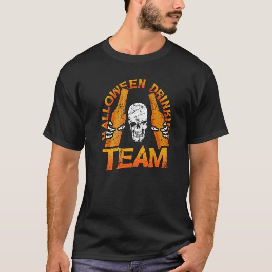 Halloween Drinking Team Get Smashed With Boos Hall T-Shirt (Vorderseite)