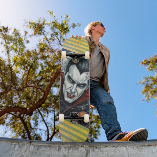 Halloween, durstiger Vampir  Skateboard (Außenbereich 1)