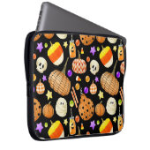 Halloween-Elemente: Kürbis, Schädel, Muschelmuster Laptopschutzhülle (Vorne Rechts)