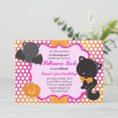 Halloween erster Geburtstag Little Bat, Cat & Pump Einladung (Stehend Vorderseite)