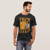Halloween Faultier Kürbis Streich oder Schlaf T-Shirt (Vorne ganz)