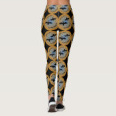 Halloween-Fledermäuse, Orange Blue Leggings (Rückseite)