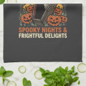 Halloween-Friedhofs-Schabernack Geschirrtuch (Gefaltet)