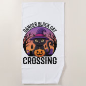 Halloween Gefahr Schwarze Katze Überquerung Strandtuch (Vorderseite)