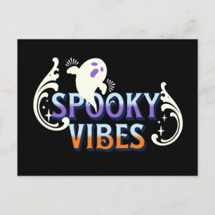 Halloween-Geist Gruselige Vibes Typografie Letteri Postkarte
