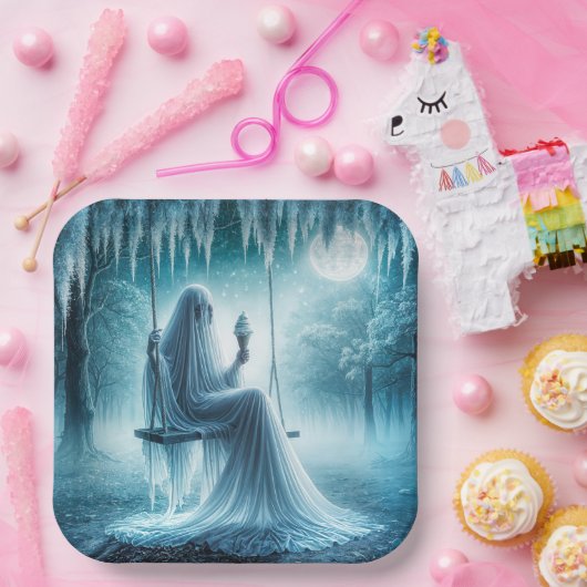 Halloween-Geist isst einen Eiskrem Pappteller (Party)