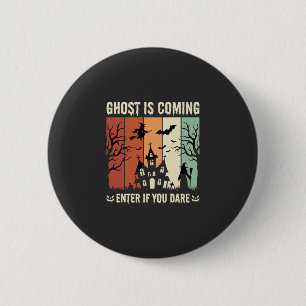 Halloween-Geist kommt ins Spukhaus Button