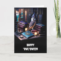 Halloween General mit mystischen Zauberbüchern
