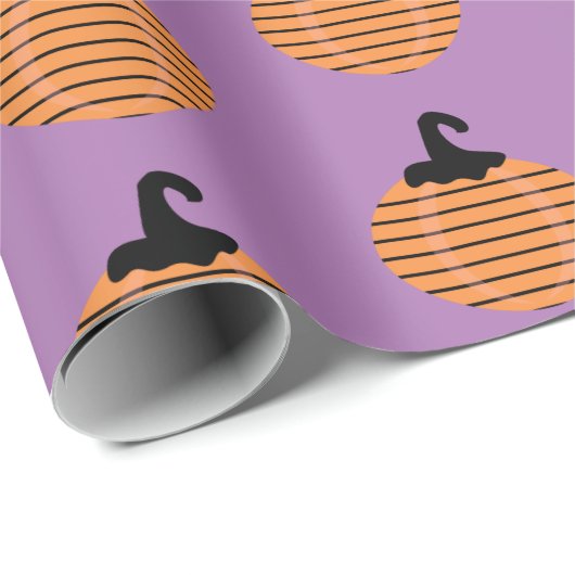 Halloween Geometric Pumpkin Stripes Pattern Geschenkpapier (Rolleneckpunkt)