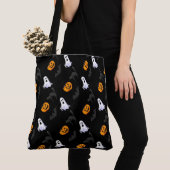 Halloween Ghost, Pumpkins und Schwarze Katzen Tasche (Von Nahem)