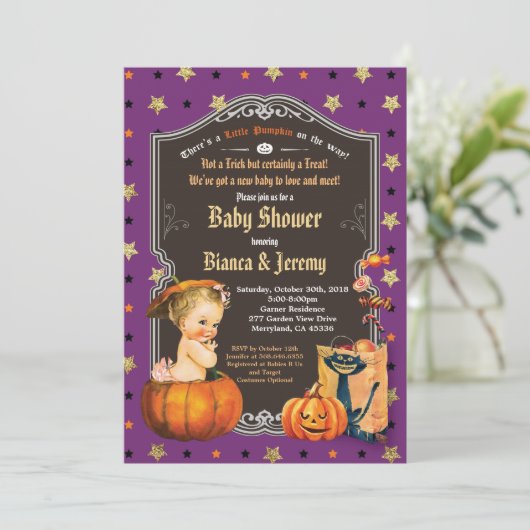 Halloween-Girl-Paare duschen lila Gold Einladung (Stehend Vorderseite)