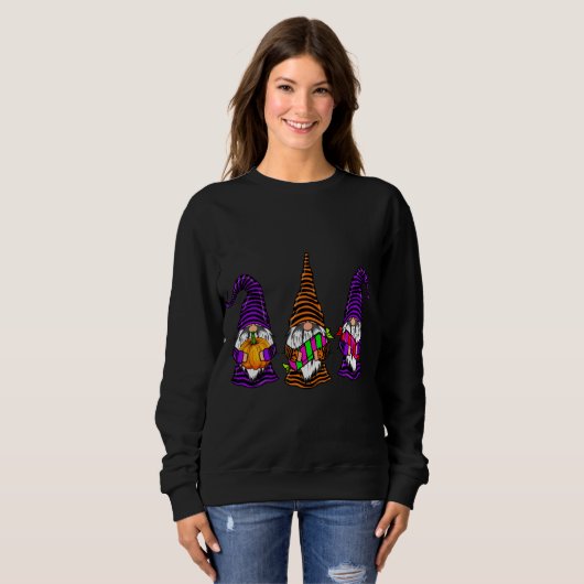Halloween Gnome 3 Gnome fröhliches Herbstgeschenk Sweatshirt (Vorne ganz)
