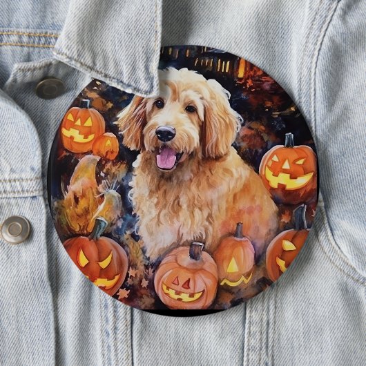 Halloween Goldendoodle mit Pumpkins Beängstigend Button (Beispiel)
