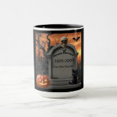 Halloween Grabstein Spaß "Dewey Burnum" Tasse (Zentrum)