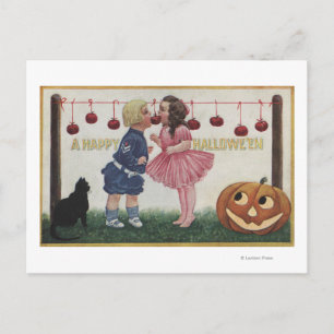 Halloween GreetingApples on String Postkarte