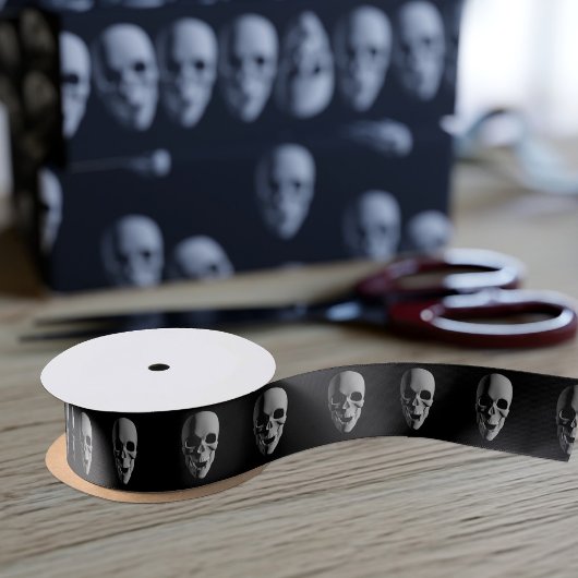 Halloween Gruseliger Totenkopf Muster Schwarz Satinband