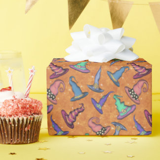 Halloween-Henkerhüte auf Orange Geschenkpapier