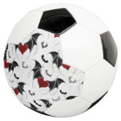 Halloween-Herz mit schwarzen Fledermausflügeln Fußball (Dreiviertel)