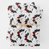 Halloween-Herz mit schwarzen Fledermausflügeln Geschenkpapier Set (Beispiel)