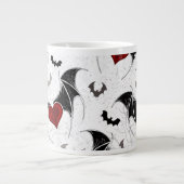 Halloween-Herz mit schwarzen Fledermausflügeln Jumbo-Tasse (Vorderseite)
