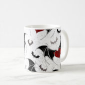 Halloween-Herz mit schwarzen Fledermausflügeln Kaffeetasse (VorderseiteRechts)