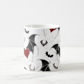 Halloween-Herz mit schwarzen Fledermausflügeln Kaffeetasse (Mittel)