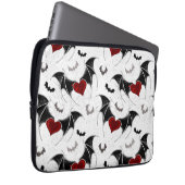 Halloween-Herz mit schwarzen Fledermausflügeln Laptopschutzhülle (Vorne Rechts)