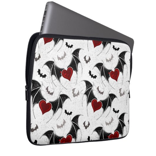 Halloween-Herz mit schwarzen Fledermausflügeln Laptopschutzhülle (Vorne Rechts)