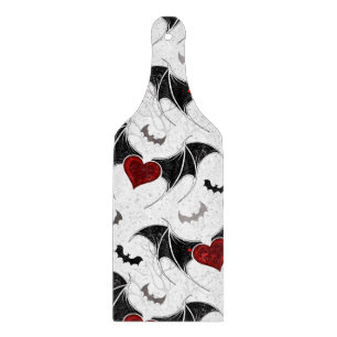 Halloween-Herz mit schwarzen Fledermausflügeln Schneidebrett