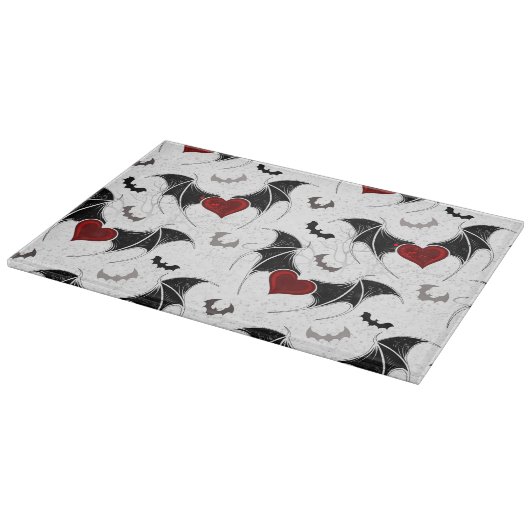 Halloween-Herz mit schwarzen Fledermausflügeln Schneidebrett (Ecke)