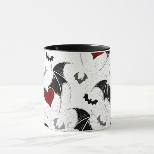 Halloween-Herz mit schwarzen Fledermausflügeln Tasse (Zentrum)