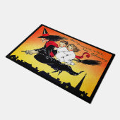 Halloween-Hexe auf Broomstick mit Niedlichen Kinde Fußmatte (Schrägansicht)