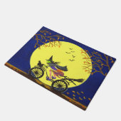 Halloween-Hexe auf Fahrradtürmatte Fußmatte (Schrägansicht)