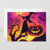 Halloween Hexe tanzt mit Kürbiss im Mondlicht. Postkarte (Vorne/Hinten)