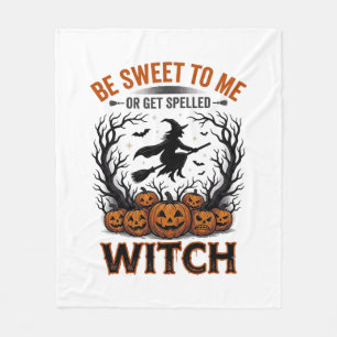 Halloween Hexen Design Sei Süß Oder Werde Verzaube Fleecedecke