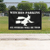 Halloween Hexen Parking Spaß Banner (Insitu)