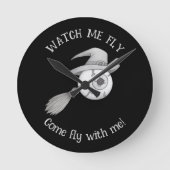 Halloween-Hexenbesen und beängstigendes Augenbraue Runde Wanduhr (Vorderseite)