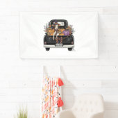 Halloween Highland-Rind mit LKW Banner (Insitu)