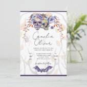 Halloween Hochzeitseinladung Gothic Skulls Lila Einladung (Stehend Vorderseite)