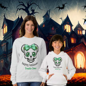 Halloween Hübsch Skull Green Bow personalisieren Sweatshirt