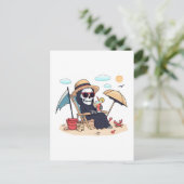 Halloween im Sommer – Sensenmann am Strand Postkarte (Stehend Vorderseite)