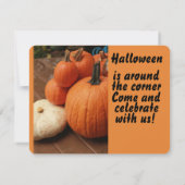 Halloween ist um die Ecke feierliche Kürbis Einladung (Rückseite)