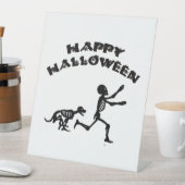 Halloween-Junge und Hund Sockelschild (In Situ)